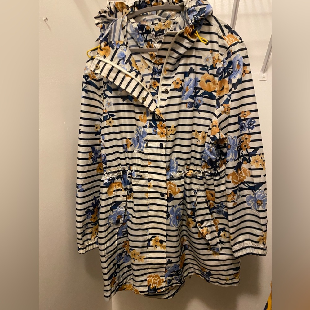 Joules Floral Go-Lightly Rain Jacket